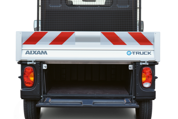 Führerscheinfreies AIXAM-Fahrzeug E-TRUCK hintere Ansicht